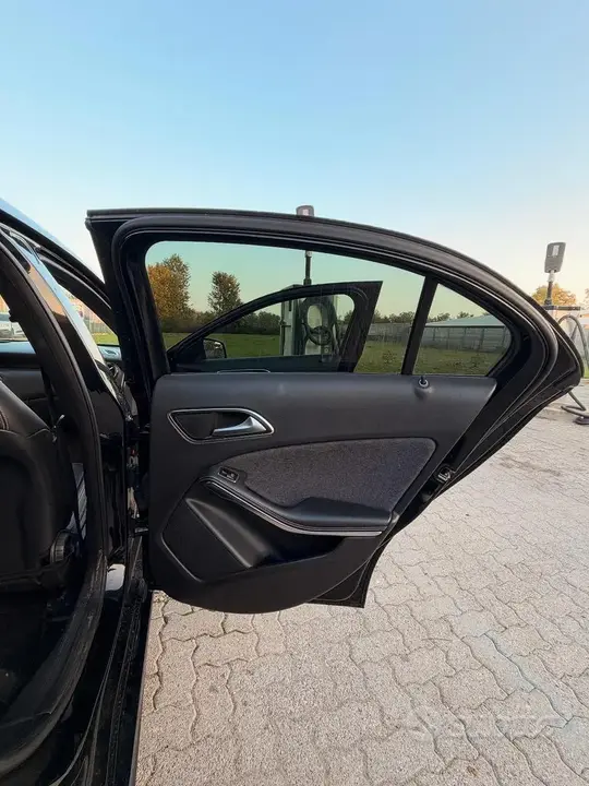 Mercedes-Benz A-Class 2013 photo 3