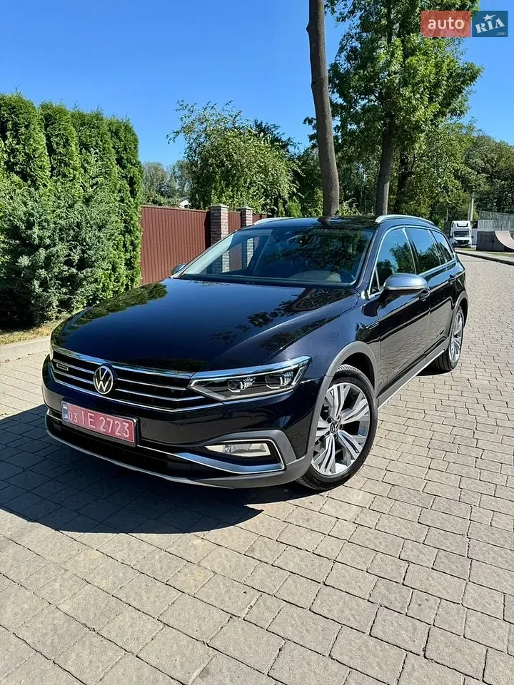 Volkswagen Passat Alltrack 2021 photo 2
