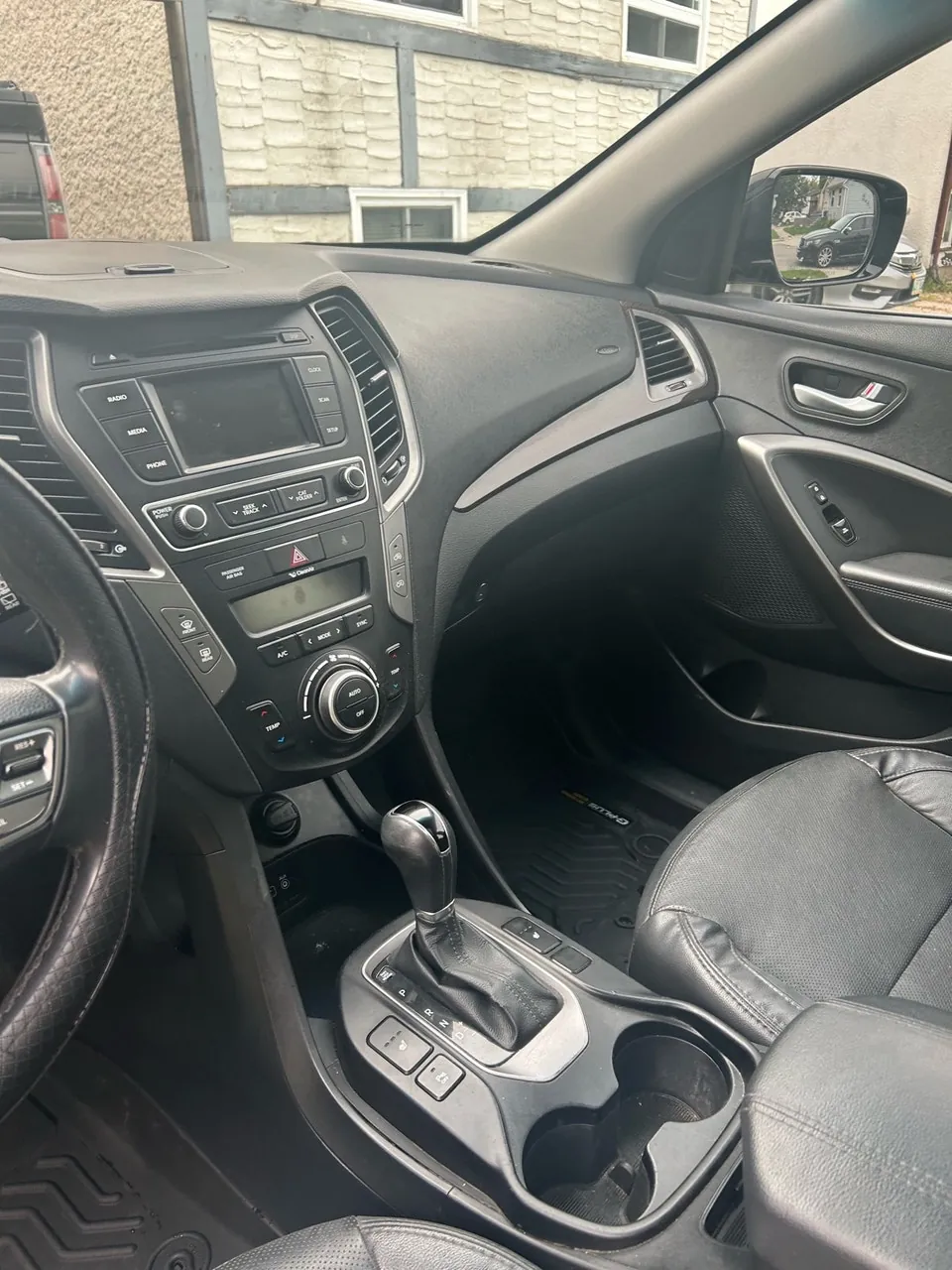 Hyundai Santa Fe 2017 photo 5