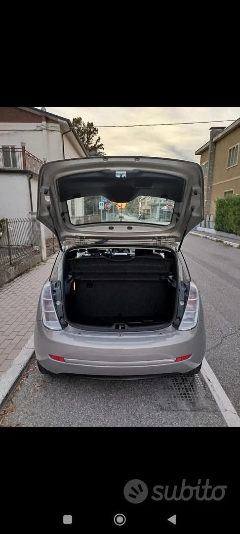 Lancia Ypsilon 2008 photo 4