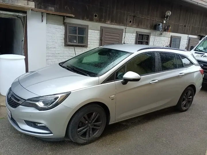 Opel Astra 2019 photo 2