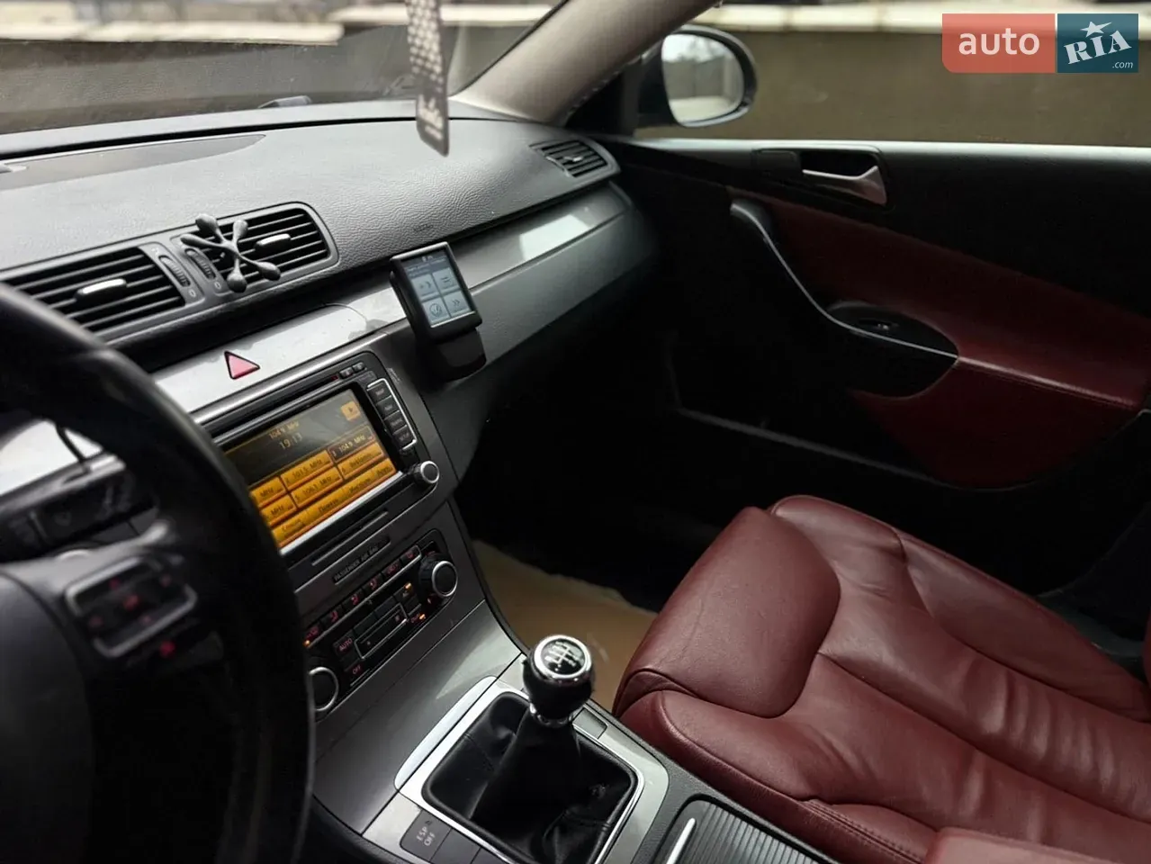 Volkswagen Passat 2010 photo 2