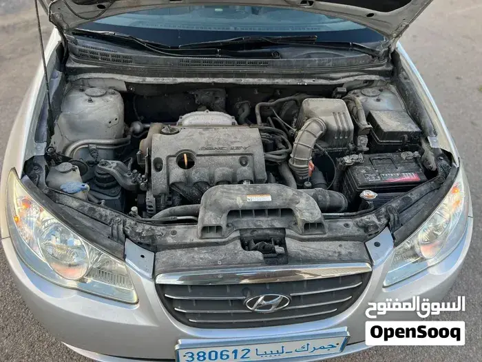 Hyundai Avante 2009 photo 4