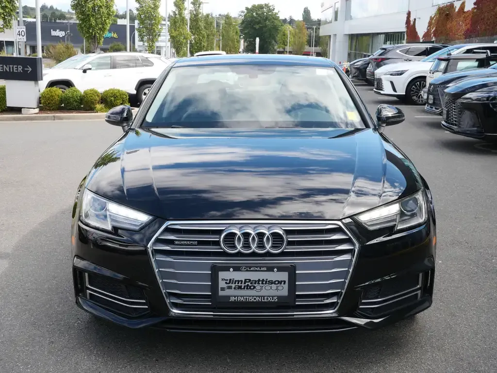 Audi A4 2018 photo 2