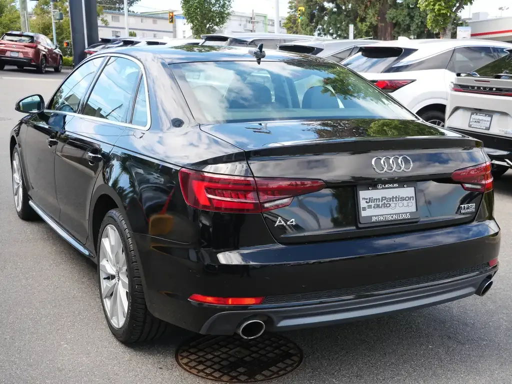 Audi A4 2018 photo 5