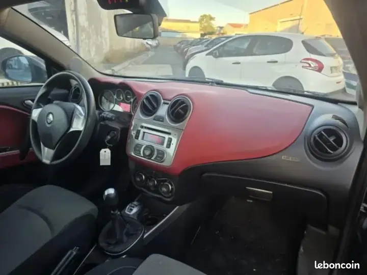 Alfa Romeo Mito 2010 photo 5