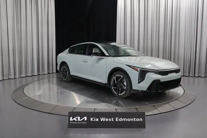 Kia K4