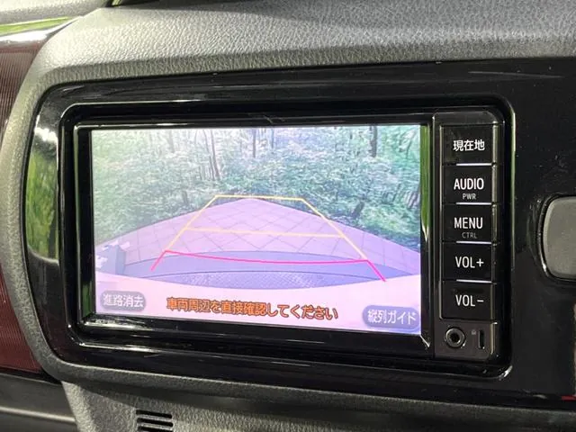 Toyota Vitz 2017 photo 4