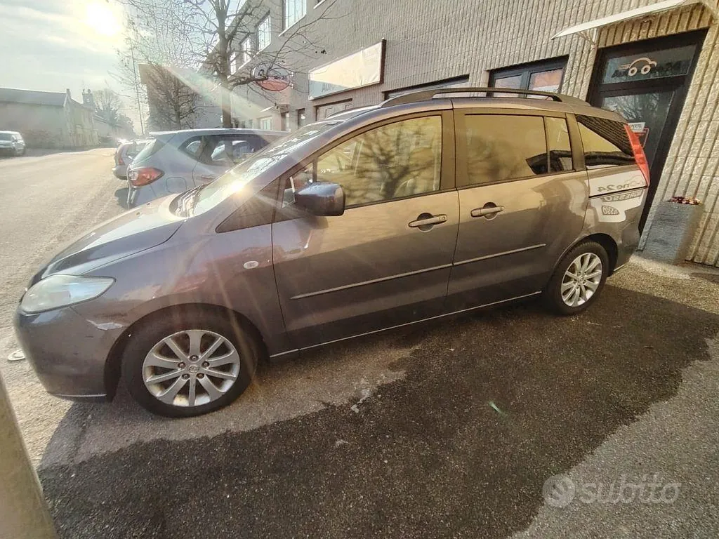 Mazda Mazda5 2008 photo 4