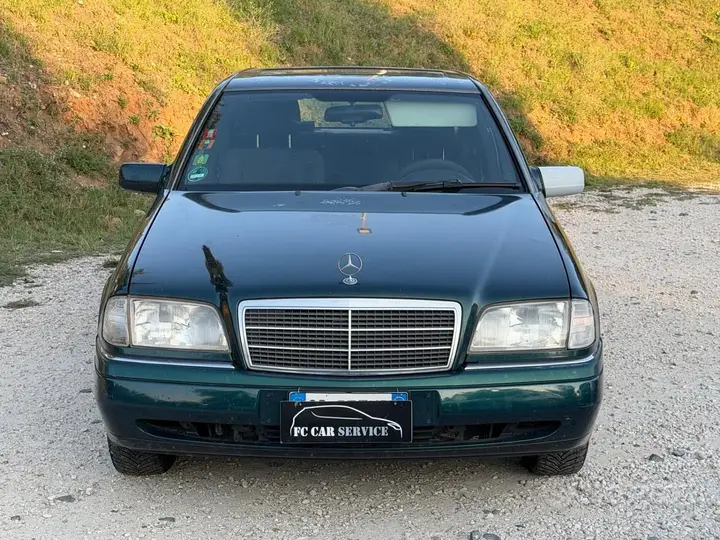 Mercedes-Benz C180 1995 photo 2