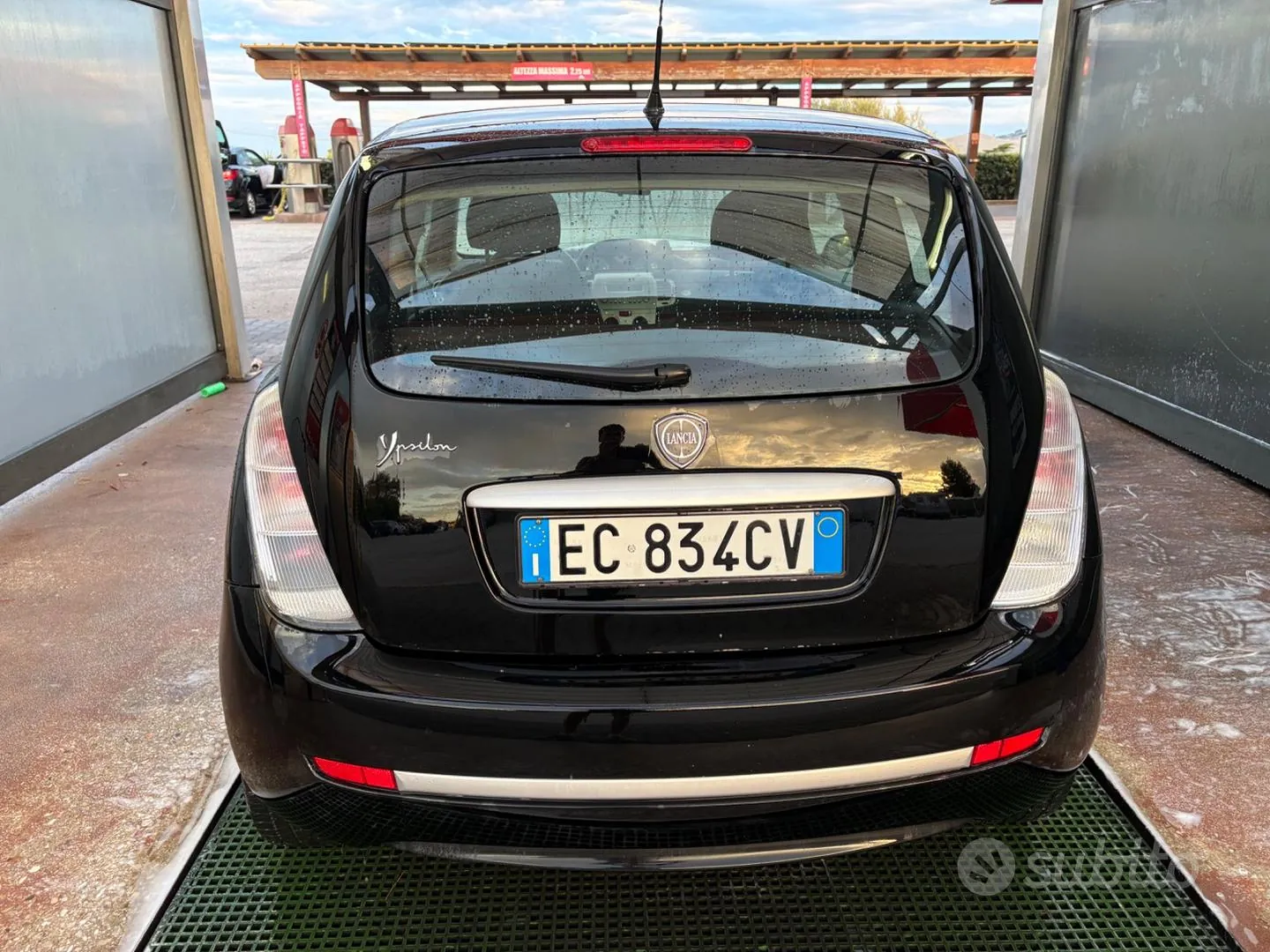 Lancia Ypsilon 2010 photo 2