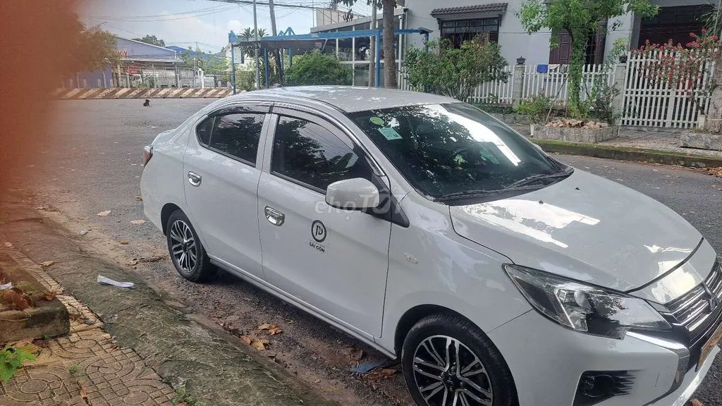 Mitsubishi Attrage 2024 photo 3