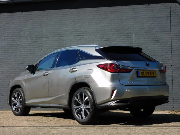 Lexus Rxh 2017 photo 2