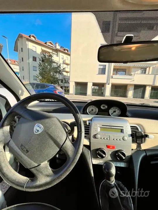 Lancia Ypsilon 2009 photo 2