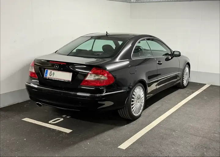 Mercedes-Benz Clk-Class 2007 photo 2