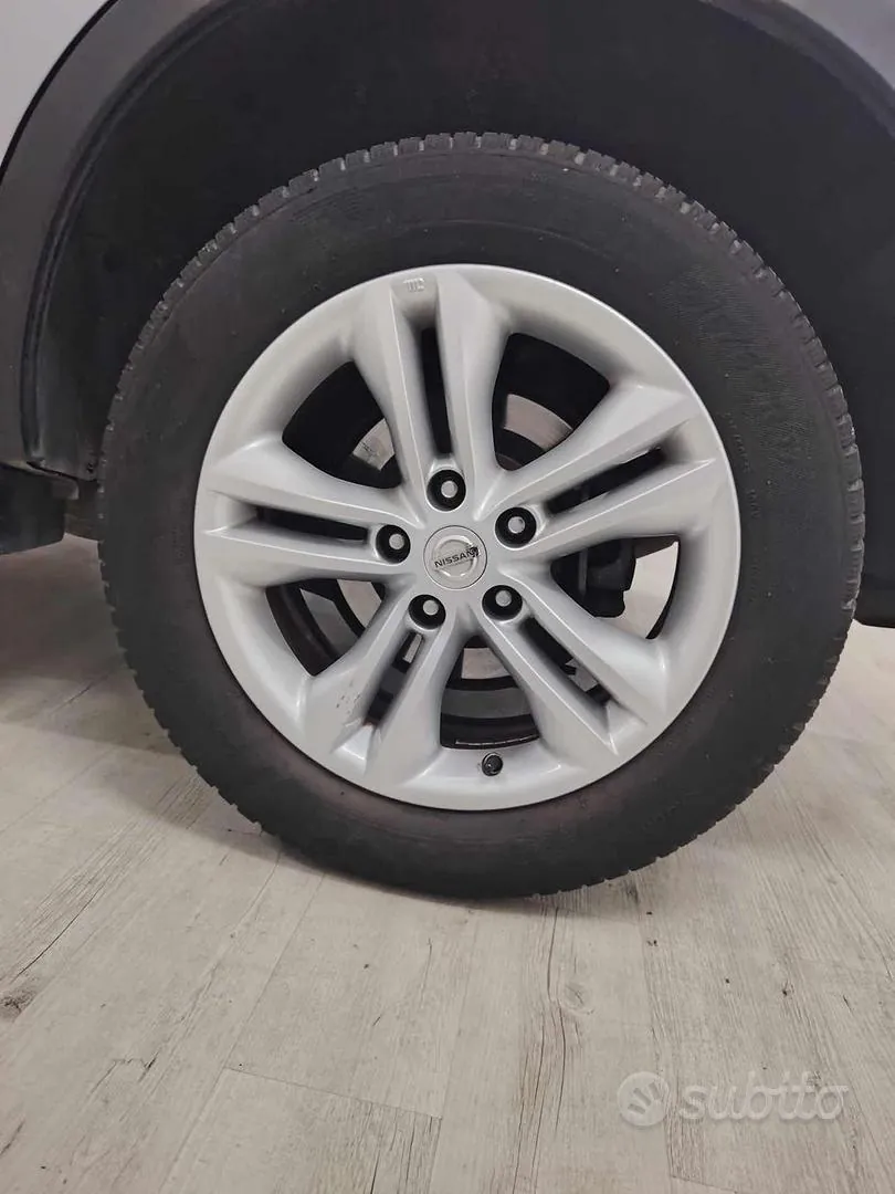 Nissan Qashqai 2012 photo 5