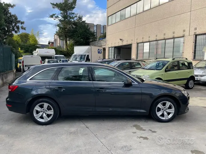 Audi A4 2017 photo 3