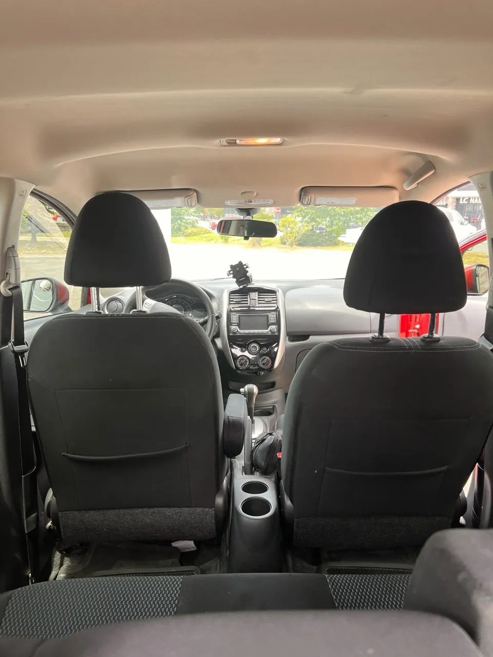Nissan Versa 2015 photo 5