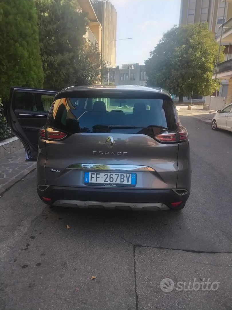 Renault Espace 2016 photo 4