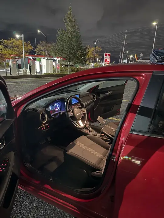 Kia Forte 2023 photo 4