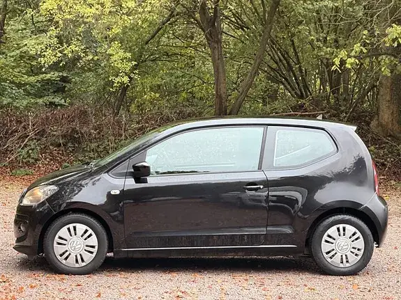 Volkswagen Up 2013 photo 4
