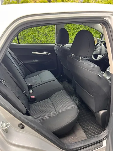 Toyota Auris 2010 photo 5