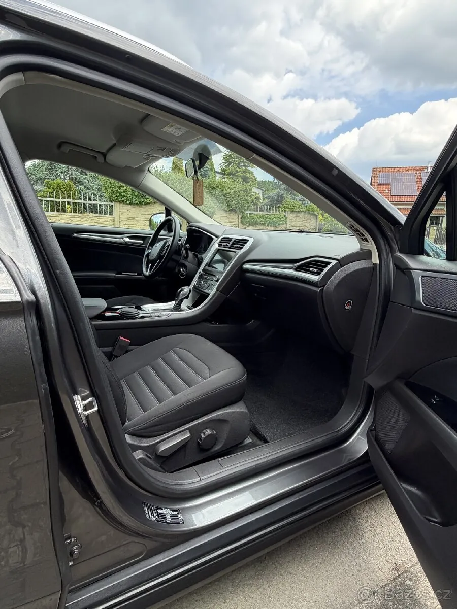 Ford Mondeo 2017 photo 2