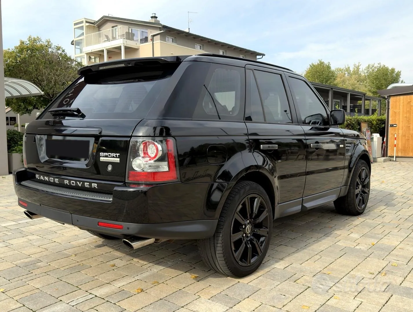 Land Rover Range Rover Sport 2010 photo 4