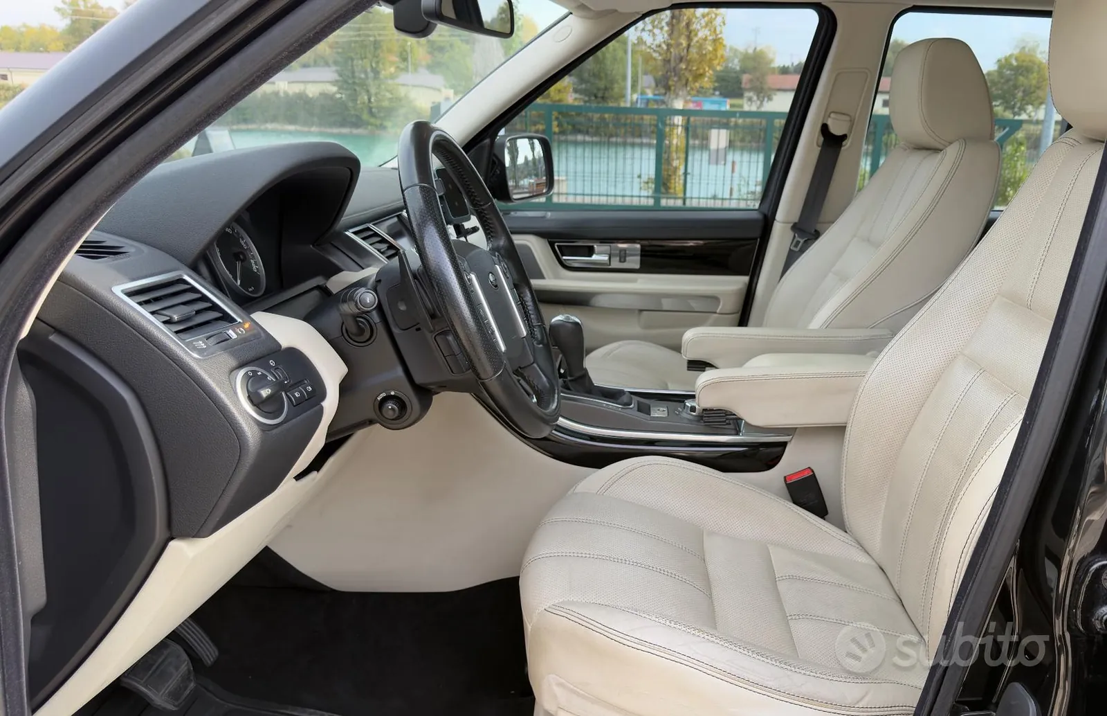 Land Rover Range Rover Sport 2010 photo 5