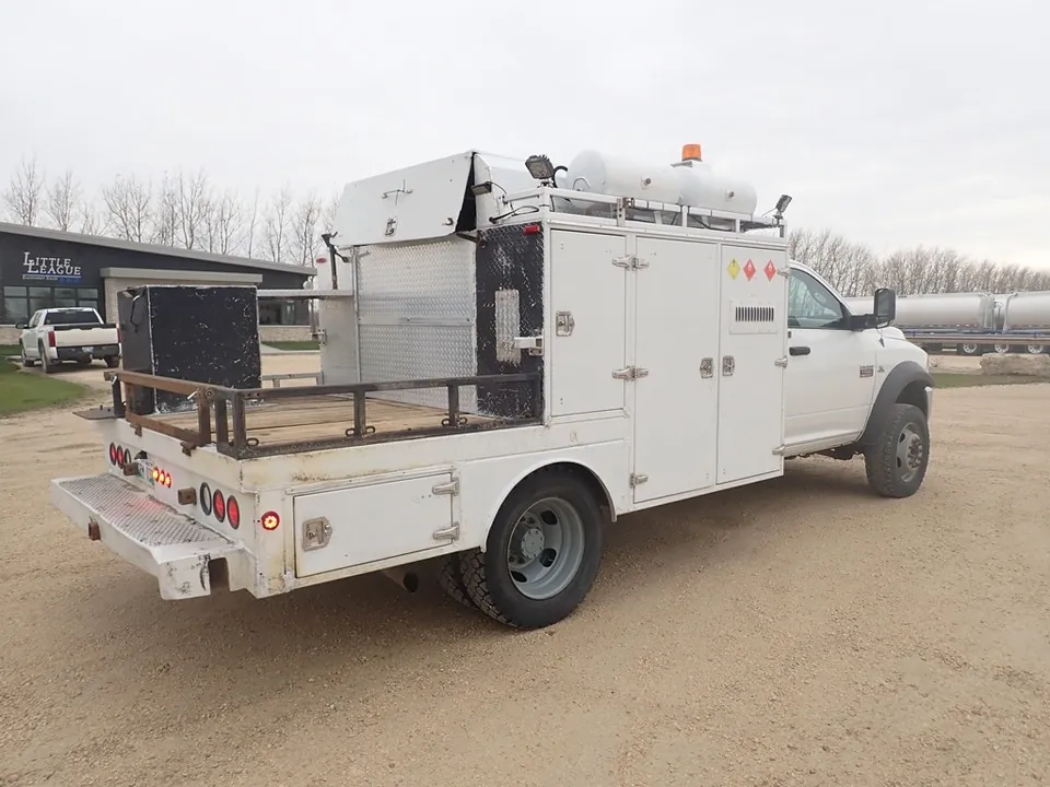 Dodge Ram 5500 2012 photo 3
