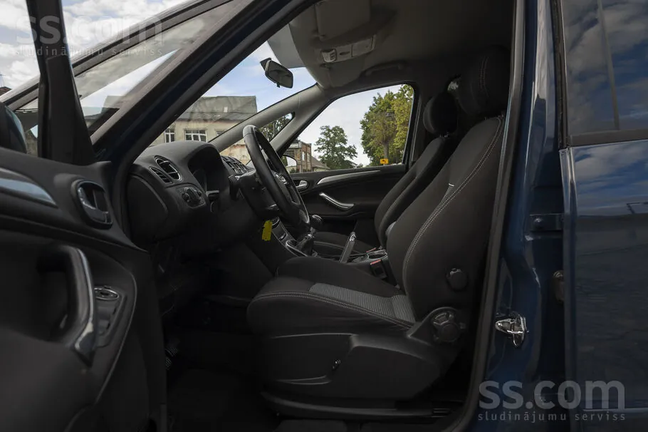 Ford S-Max 2014 photo 5