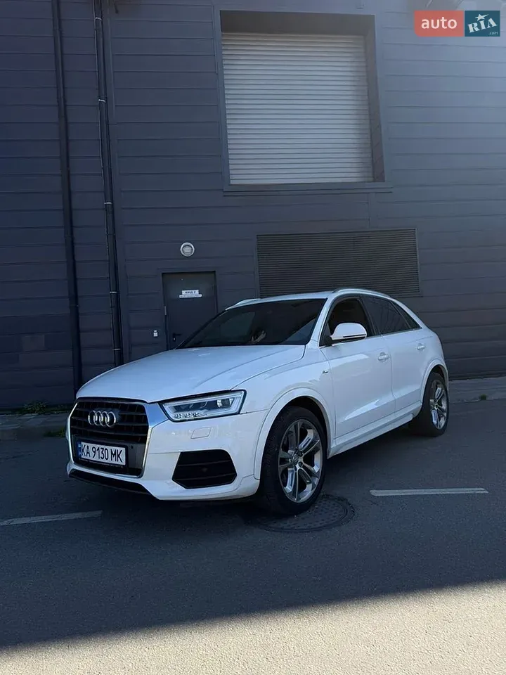 Audi Q3 2015 photo 2