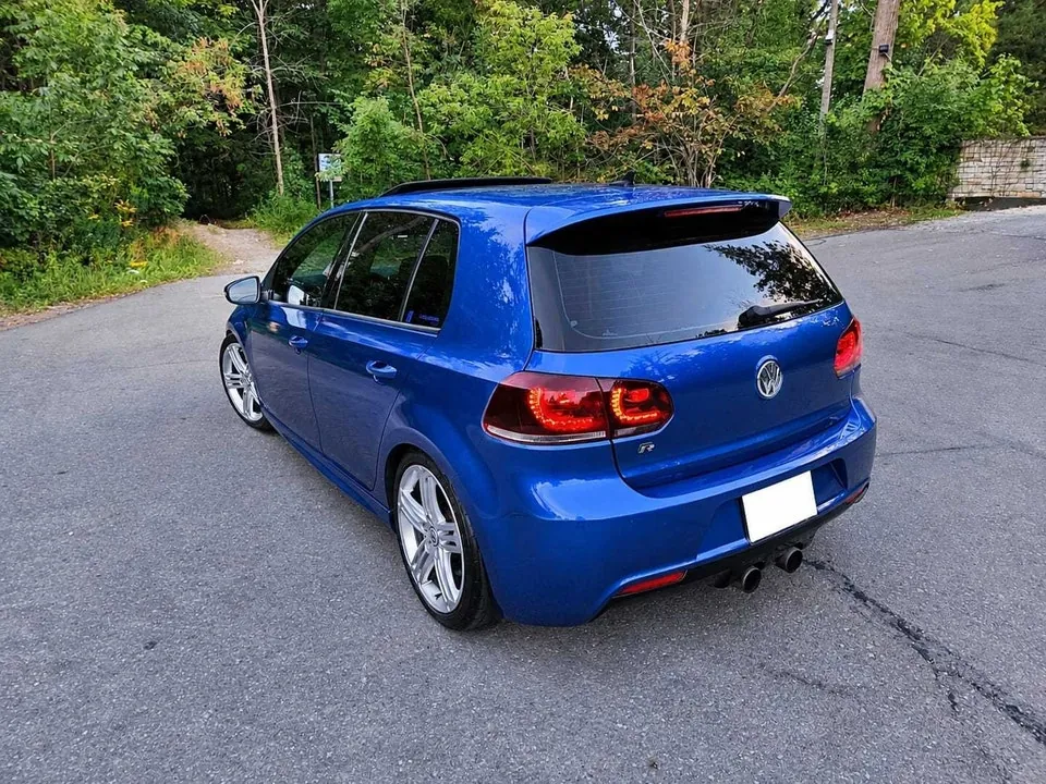 Volkswagen Golf R 2012 photo 2