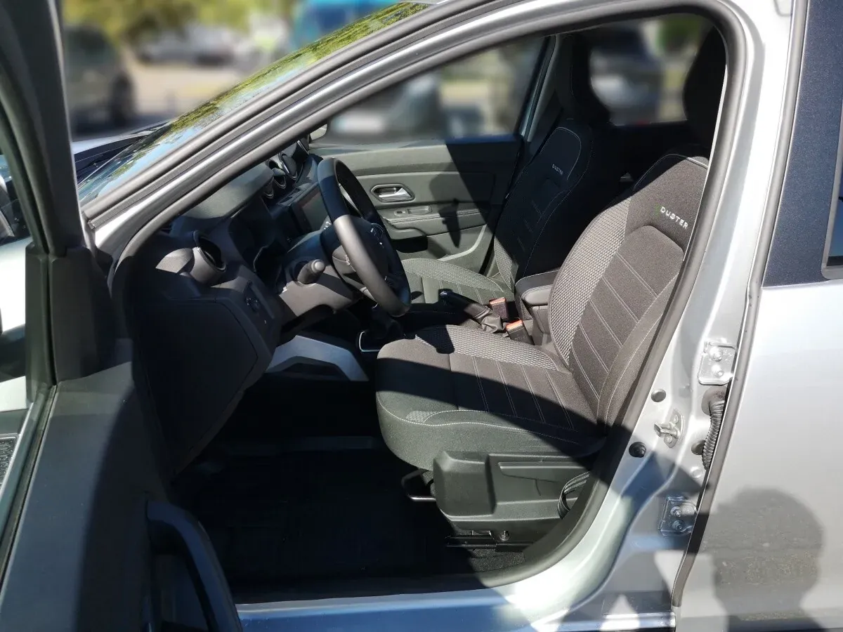 Dacia Duster 2022 photo 3