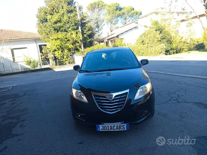 Lancia Ypsilon 2011 photo 4