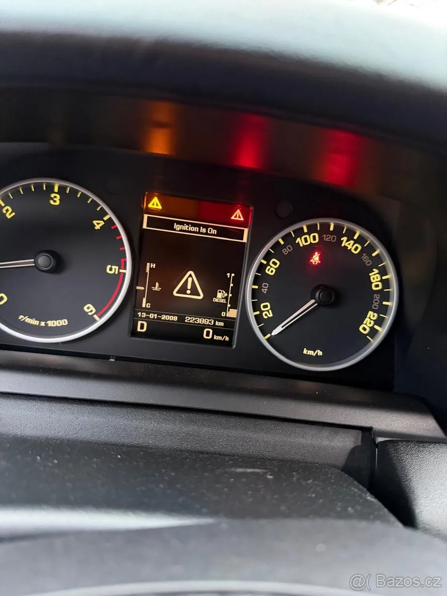 Land Rover Range Rover Sport 2012 photo 4