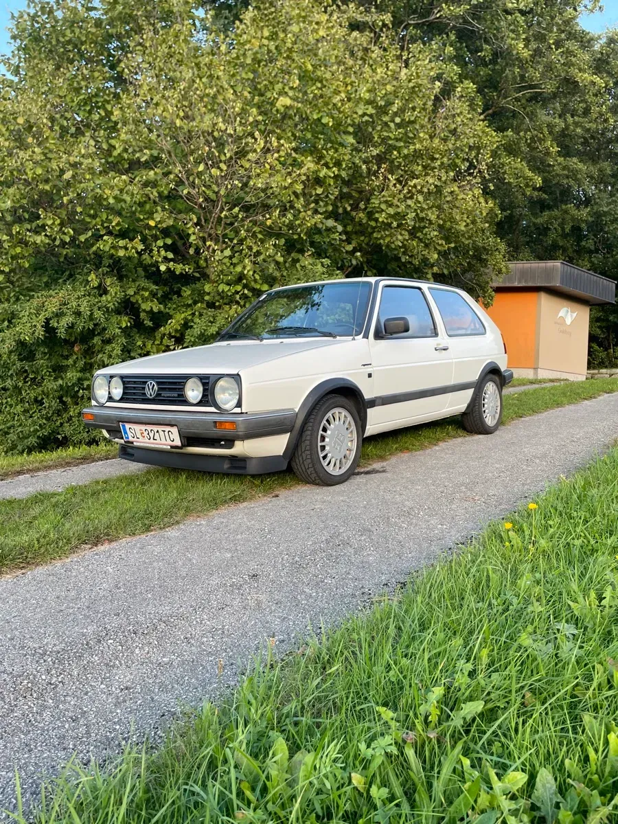 Volkswagen Golf 1990 photo 3