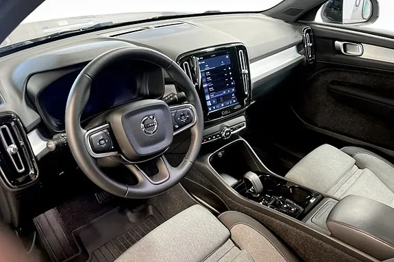 Volvo Xc40 2025 photo 5