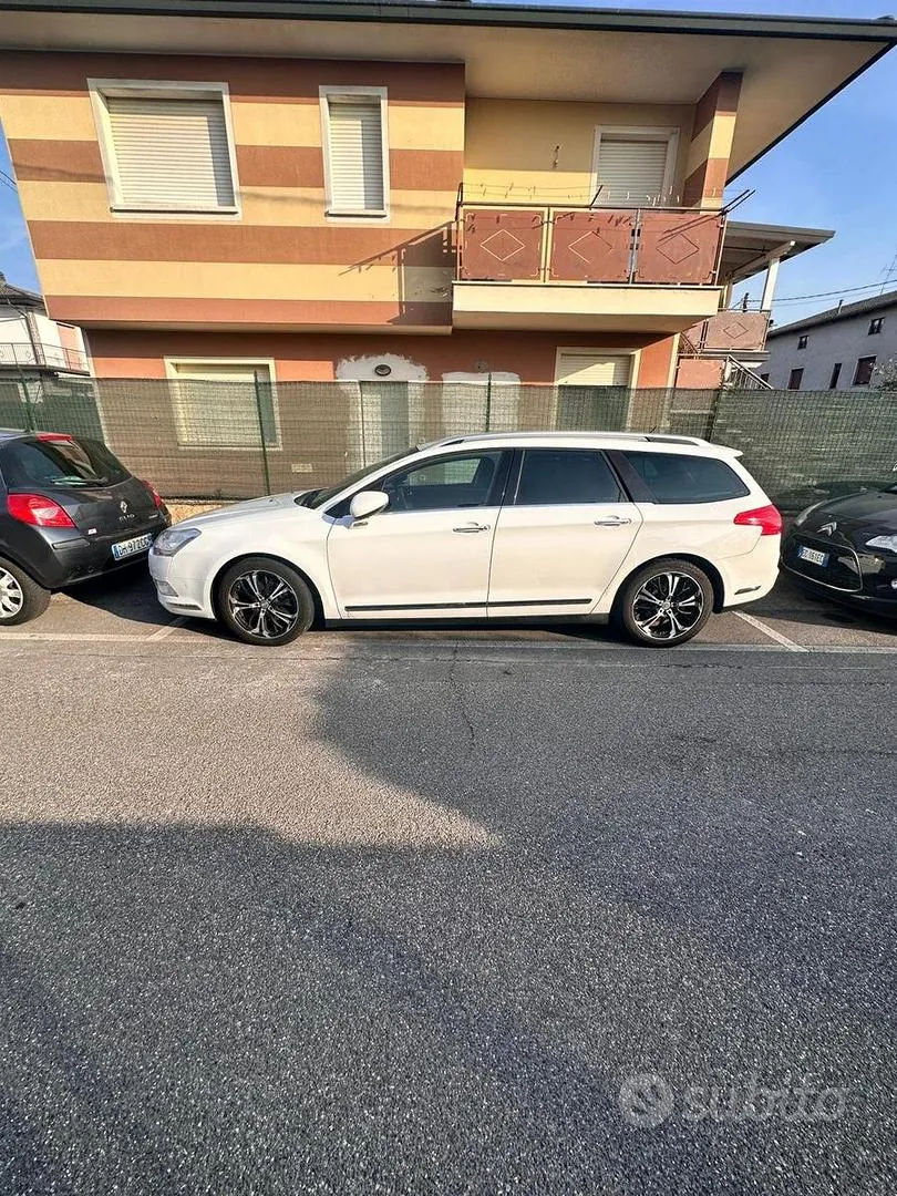 Citroen C5 2010 photo 4