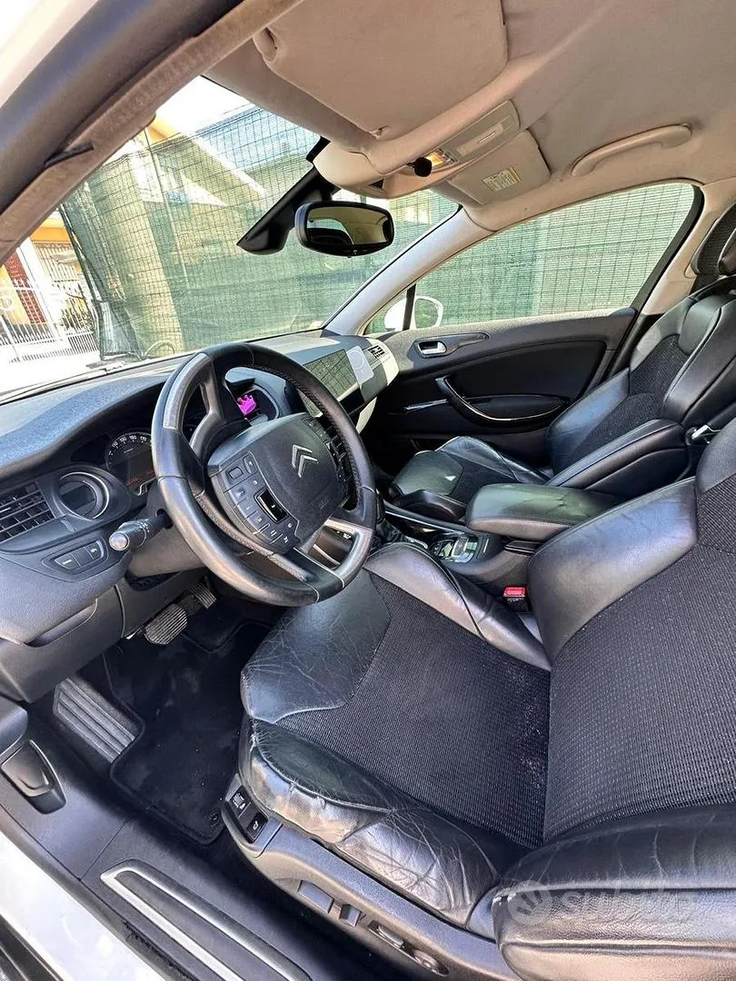 Citroen C5 2010 photo 5