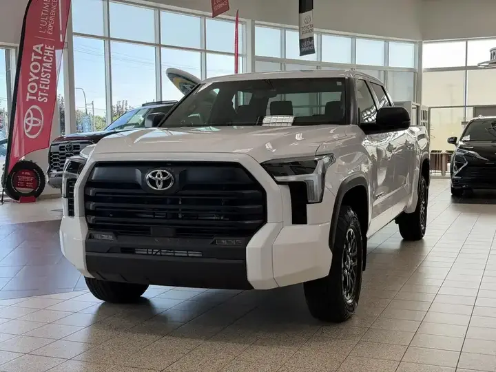 Toyota Tundra 2026 photo 2