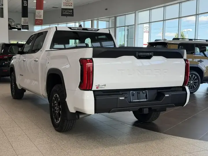 Toyota Tundra 2026 photo 3