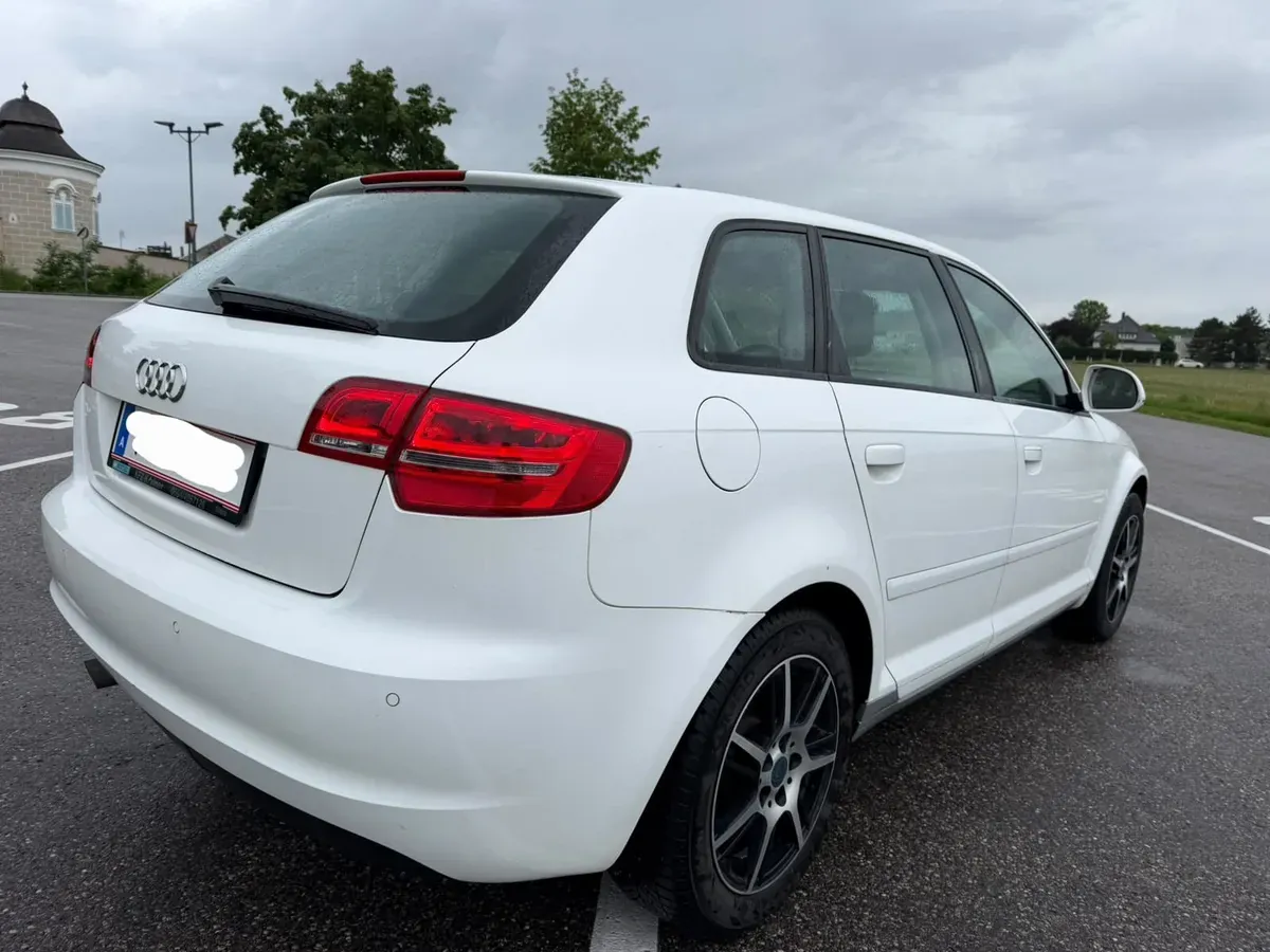 Audi A3 2010 photo 3