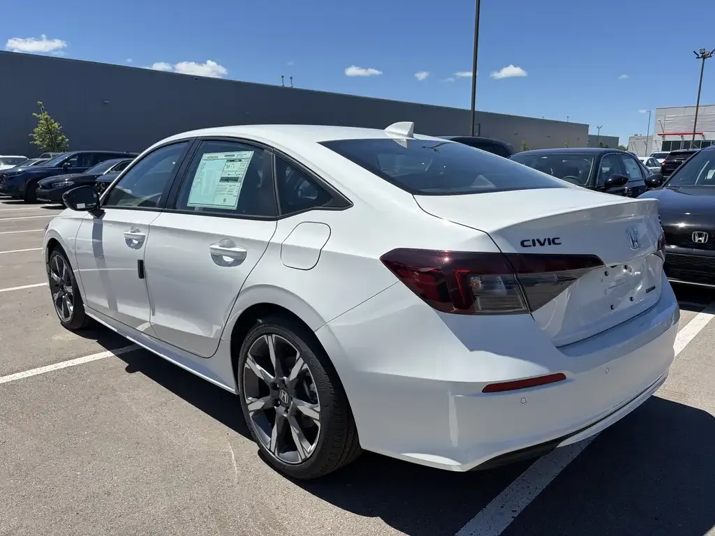 Honda Civic 2026 photo 3