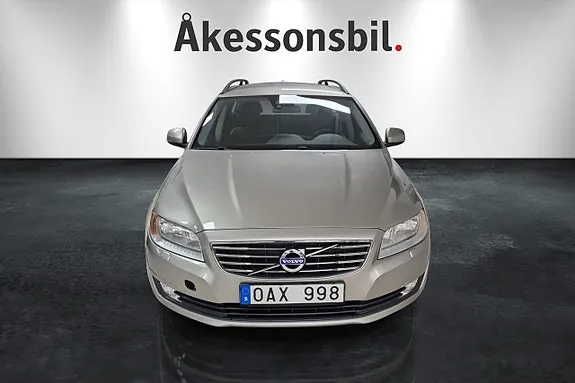 Volvo V70 2014 photo 2