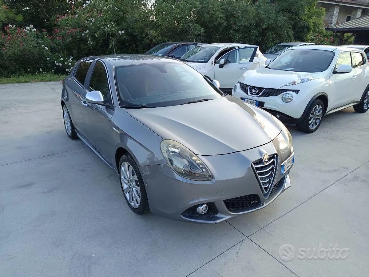 Alfa Romeo Giulietta 2014 photo 5