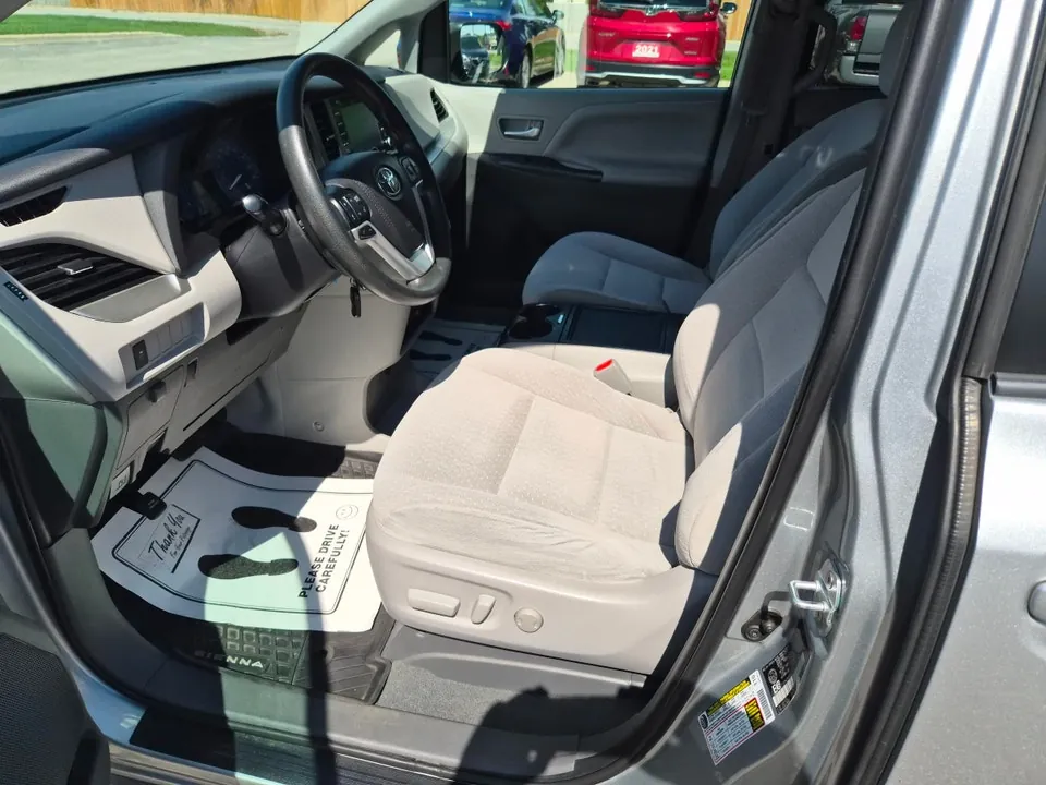 Toyota Sienna 2020 photo 4