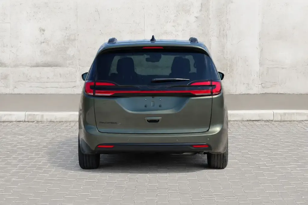 Chrysler Pacifica 2027 photo 5