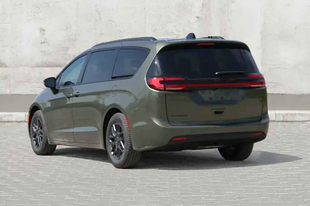 Chrysler Pacifica 2027 photo 4