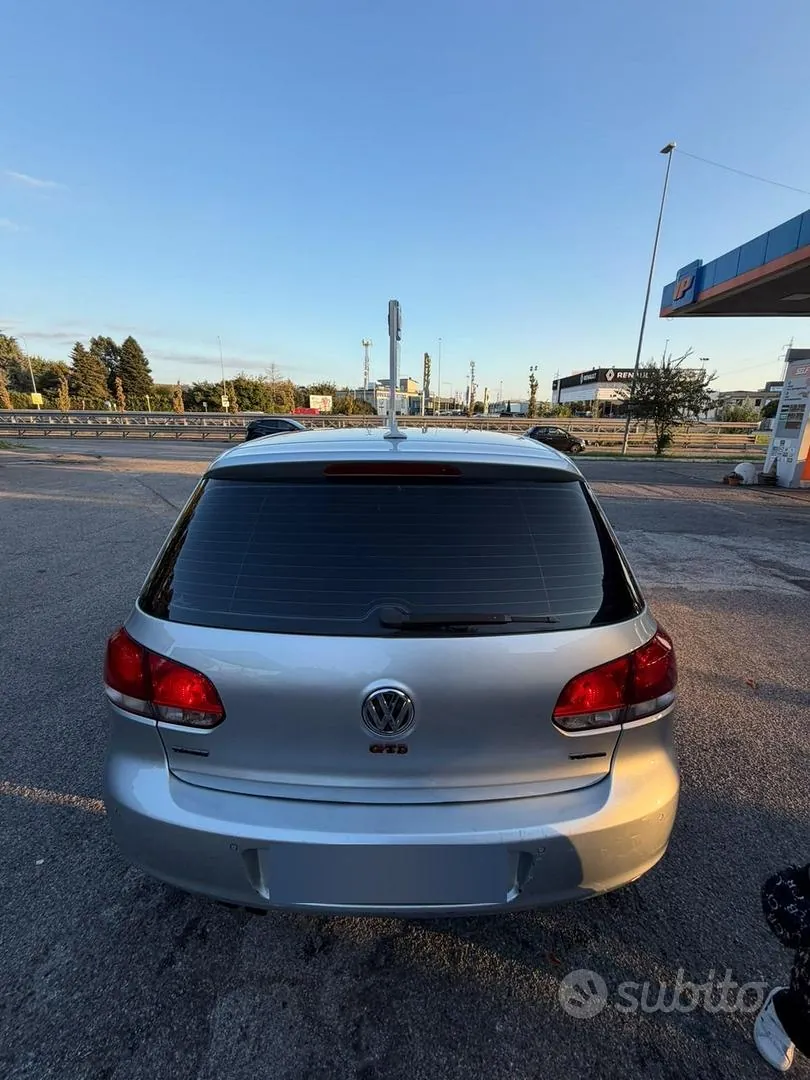 Volkswagen Golf 2009 photo 5